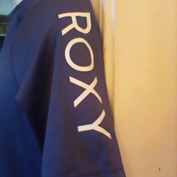 ROXY - Picture 2 of 3